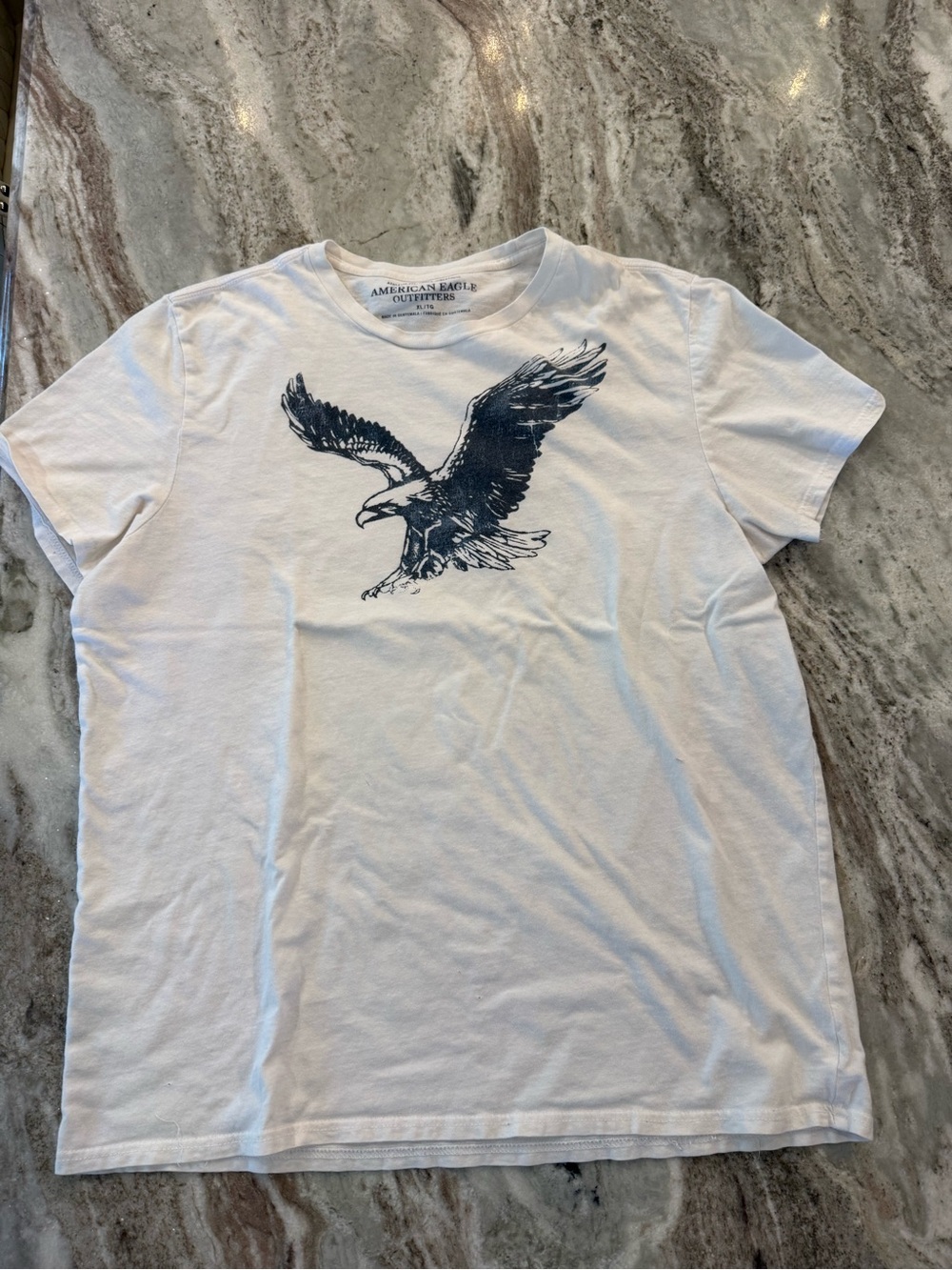 American Eagle Outfitters White Tee with Eagle Graphic Size XL